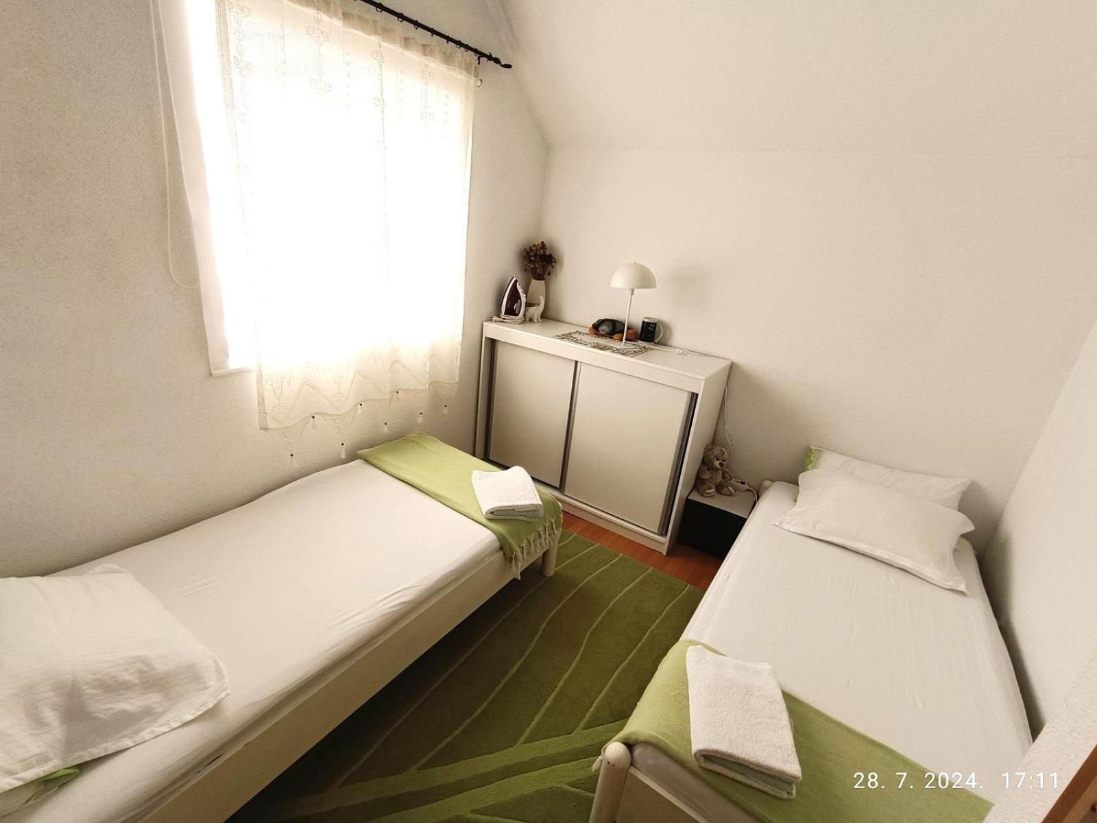 Vacation Home "Cehic" Kulen Vakuf Esterno foto