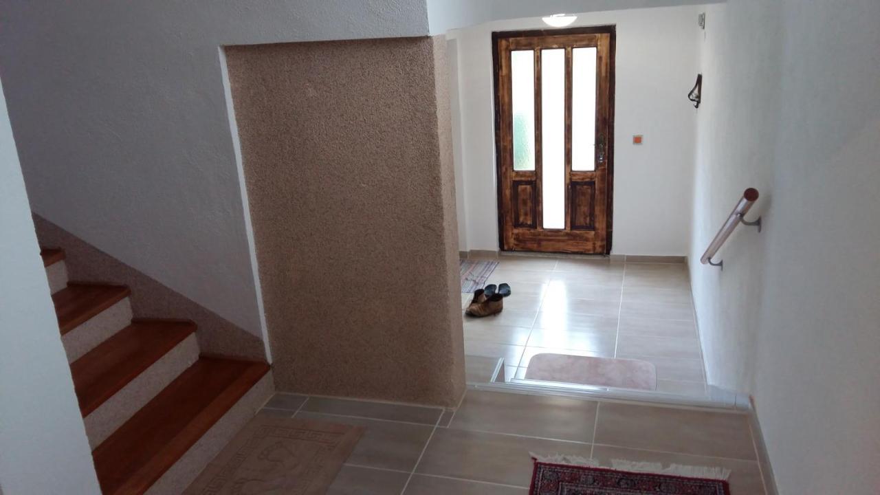 Vacation Home "Cehic" Kulen Vakuf Esterno foto